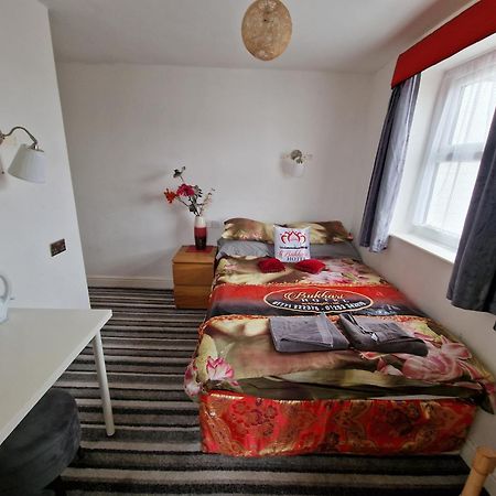 Bukhari Hotel Blackpool Esterno foto