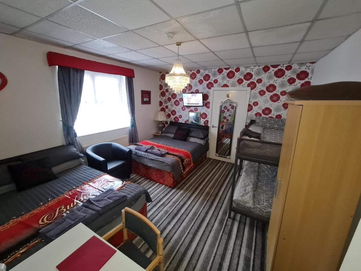 Bukhari Hotel Blackpool Esterno foto
