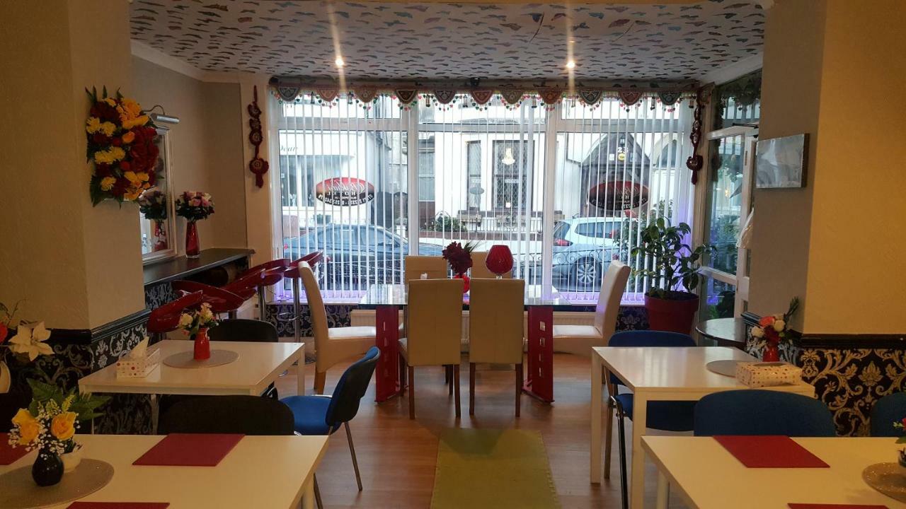 Bukhari Hotel Blackpool Esterno foto